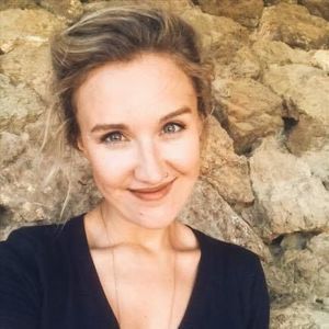 Meet your Posher, Calista